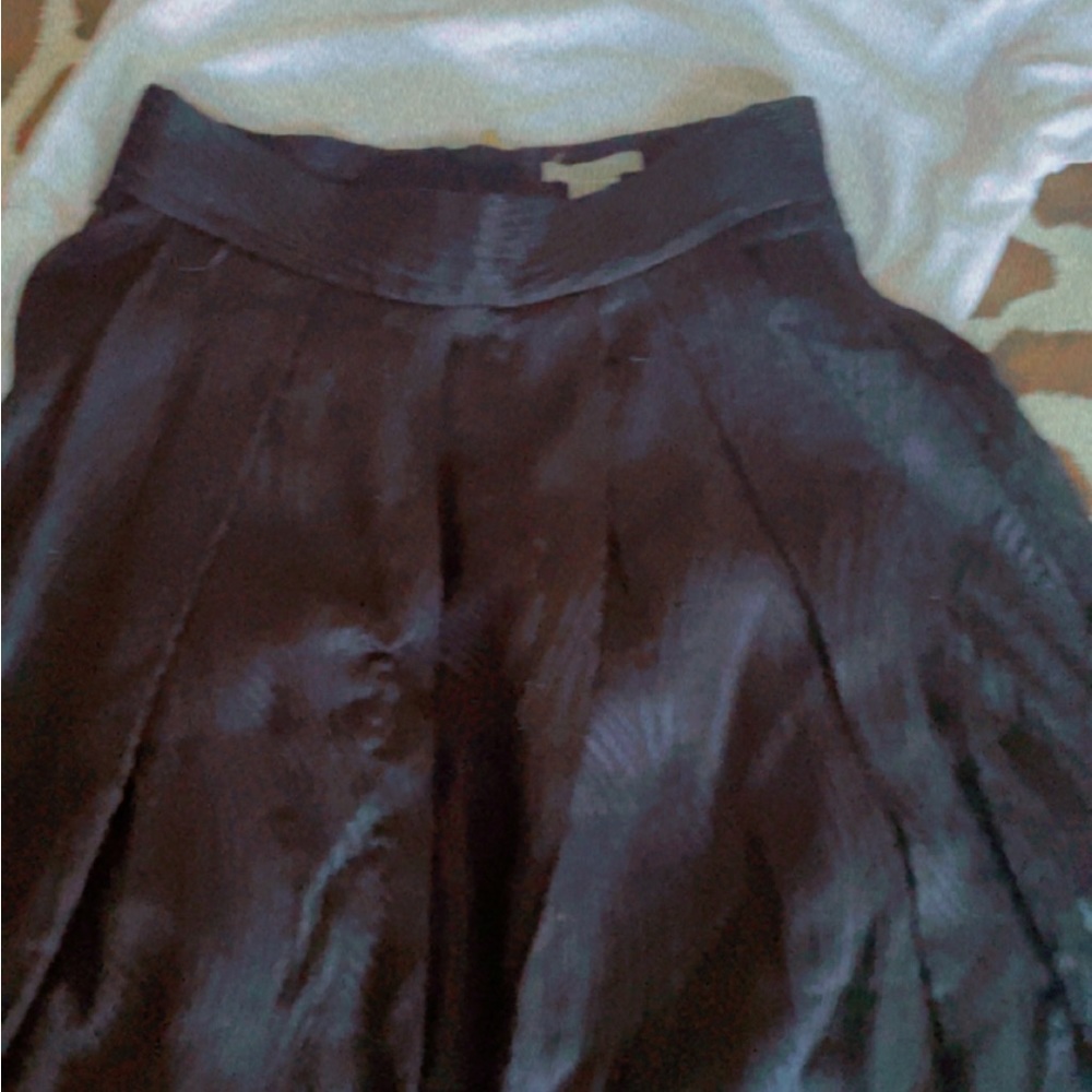 H&M FLARE SKIRT With lined POCKETS **CLEANING MY CLOSET**